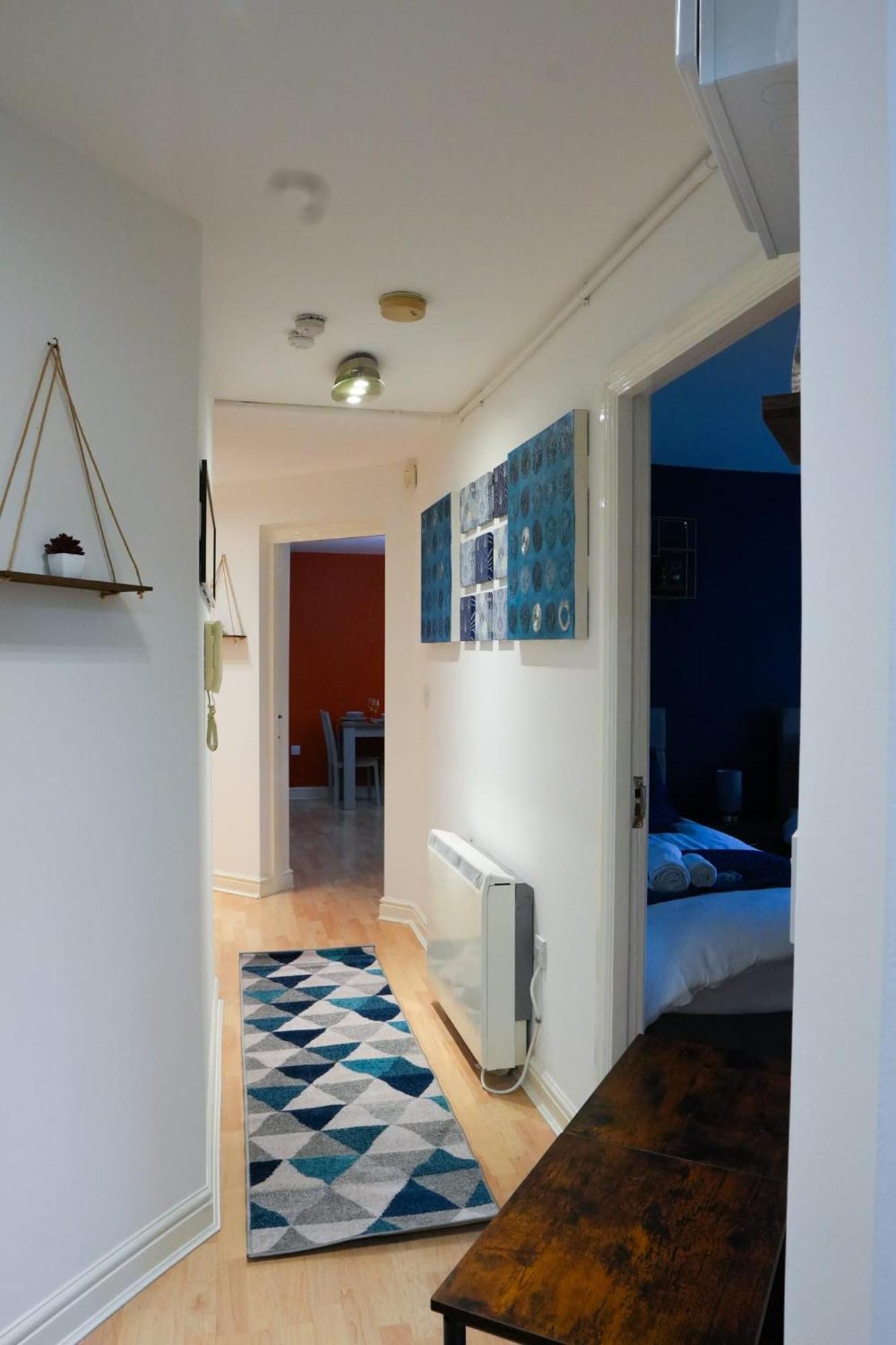 Whole 2-Bed Apartment - Contractors, Professionals, Ulez Free, Free Parking, B'Ham City 10Mins Birmingham Exterior photo